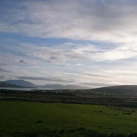 Skellig View Bluebell Rose & The Kerry Cliffs Apartamento Portmagee