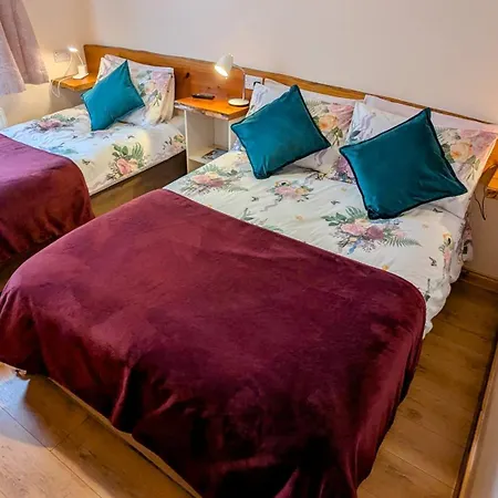 Skellig View Bluebell Rose & The Kerry Cliffs 公寓