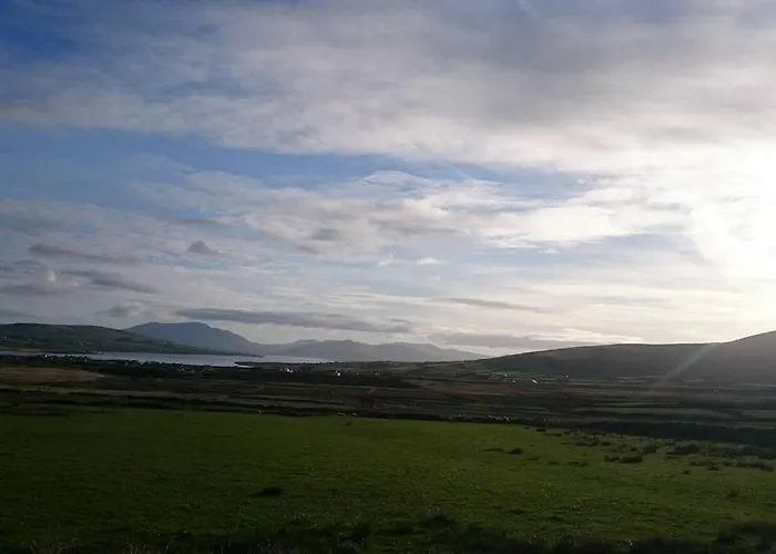 Skellig View Bluebell Rose & The Kerry Cliffs Apartman Portmagee