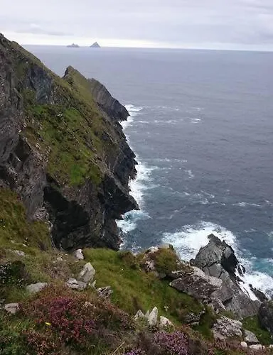 Skellig View Bluebell Rose & The Kerry Cliffs Apartman *
